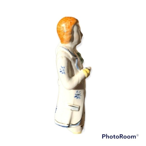 𝅺VINTAGE Pair of Porcelain Victorian Dutch Figurines Made in Occupied Japan EUC - Picture 3 of 4